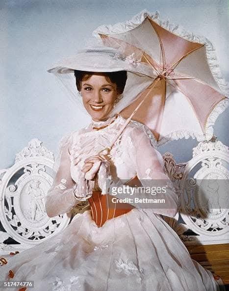 barbaravitali2's tweet photo. Happy Birthday to #JulieAndrews October 1,1935 #TheSoundOfMusic #MaryPoppins #VictorVictoria https://t.co/8gahHVSqMZ