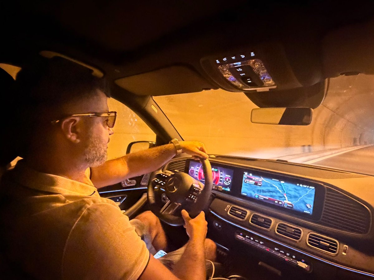 AliBnmmk's tweet photo. herkesin kendince gittiği bir yol var . https://t.co/NpLr0XxAMG