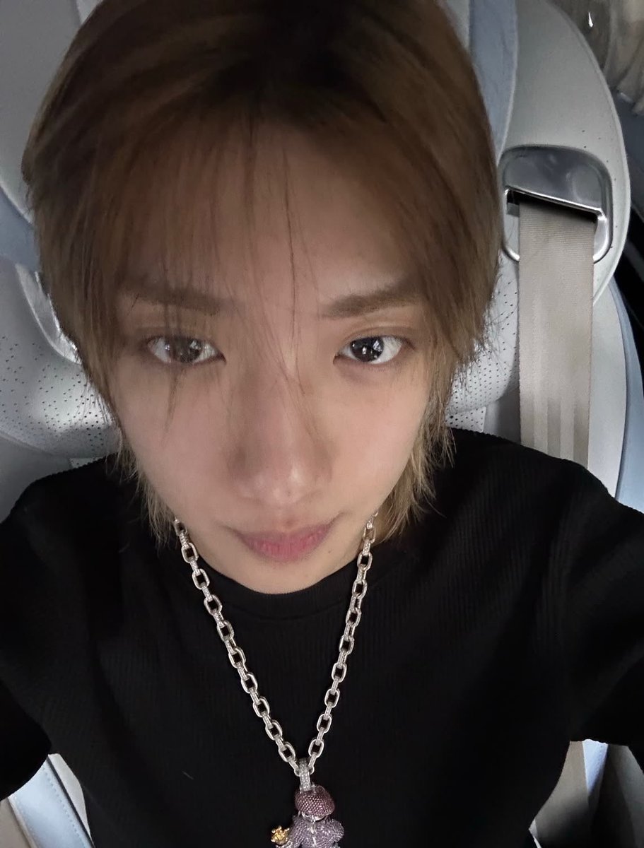 iliwoojin's tweet photo. 🚬🚬🚬 https://t.co/vBTZaCSkec