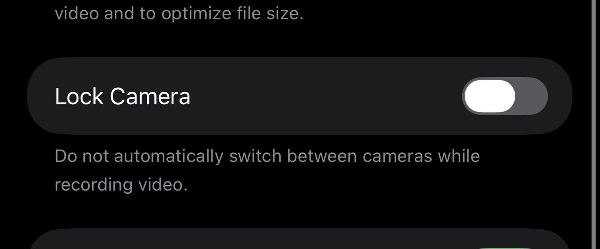 BrightMinho's tweet photo. ใครมันสอนให้กดเปิดตั้งค่า Lock Camera ใน iPhone วะ
อยากด่าๆๆๆๆๆๆ อิพวก TikToker แน่ๆๆๆๆๆ มึงโดนกุแน่

ผมแนะนำ ปิดไว้เถอะครับ
อย่าหากด ถ้าคุณไม่รู้ว่าคืออะไร  !!!

แต่ถ้าอยากรู้ว่า Lock Camera คืออะไร 
กดติดตามไบรท์มินโฮไว้สิครับ สาระดี ๆ ได้ความรู้ พร้อมด่าคนไปด้วยกัน 🥰 https://t.co/QkE5AL4XDt
