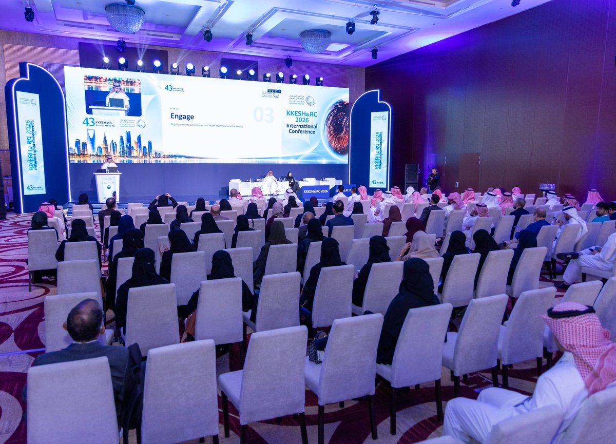 KKESHKSA's tweet photo. ضمن اليوم الثاني من #هاكاثون_العيون 2026، حضر المشاركون جلسة علمية بعنوان:

Artificial Intelligence in Ophthalmology

أدار الجلسة:
د. عدي العويفير، الرئيس المنظّم لهاكاثون العيون 2026
د. ديما جومر، رئيسة اللجنة العلمية للهاكاثون

تناولت الجلسة دور الذكاء الاصطناعي وتطبيقاته في طب العيون، وما يتيحه من فرص لدعم البحث العلمي.

#هاكاثون_العيون
#TheEyeHackathon