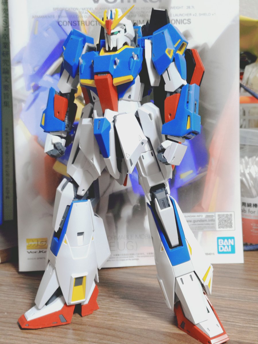 mebiusya's tweet photo. MG Zガンダム ver.ka
本体のパチ組完成　
アニメ版に寄せたデザインらしいが
40年経っても褪せないカッコよさよ

主人公機体トリオのver.ka揃った〜
しばらくはHGキット作成と
この３機の仕上げを頑張ろう

#ガンプラ好きと繋がりたい
#ガンプラ初心者 https://t.co/GhWCodNsXv