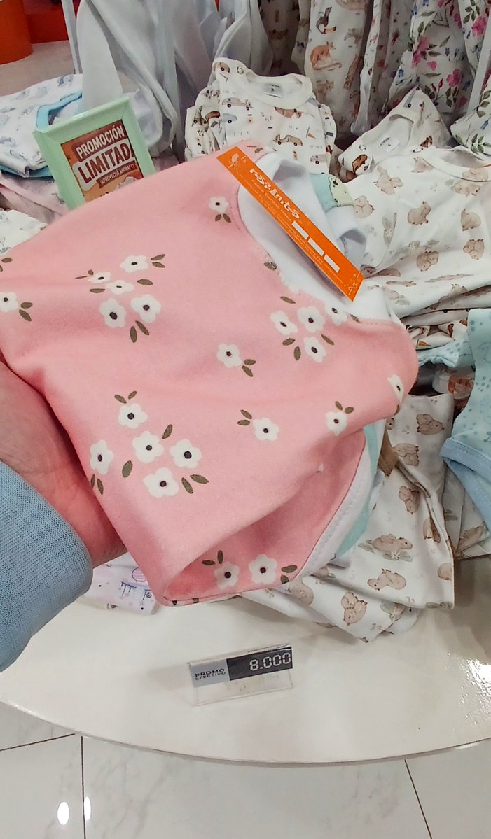 PreciosRosario2's tweet photo. 👶🏻 Promoción en Bodys de Bebé 👶🏻

👉🏻 Talle del 0 al 4
📍 #Rosarinitos (Shopping Paso del Bosque)
💰 $8.000 c/u

#FotoTestigo 📸 https://t.co/vtwKONhm0L