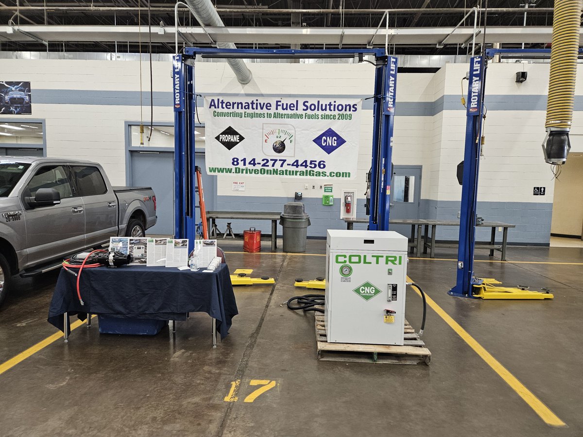driveonnatgas's tweet photo. Stop by the Alternative Fuel Solutions booth at #Pittsburgh Regional #CleanCities #OdysseyDay, hosted by #CCAC West Hills Center! Come check out our alternative-fuel technology and talk with us about #clean transportation solutions. Hope to see you there! #PRCC #AFS #CNG #Propane https://t.co/7gEk5wnjVc