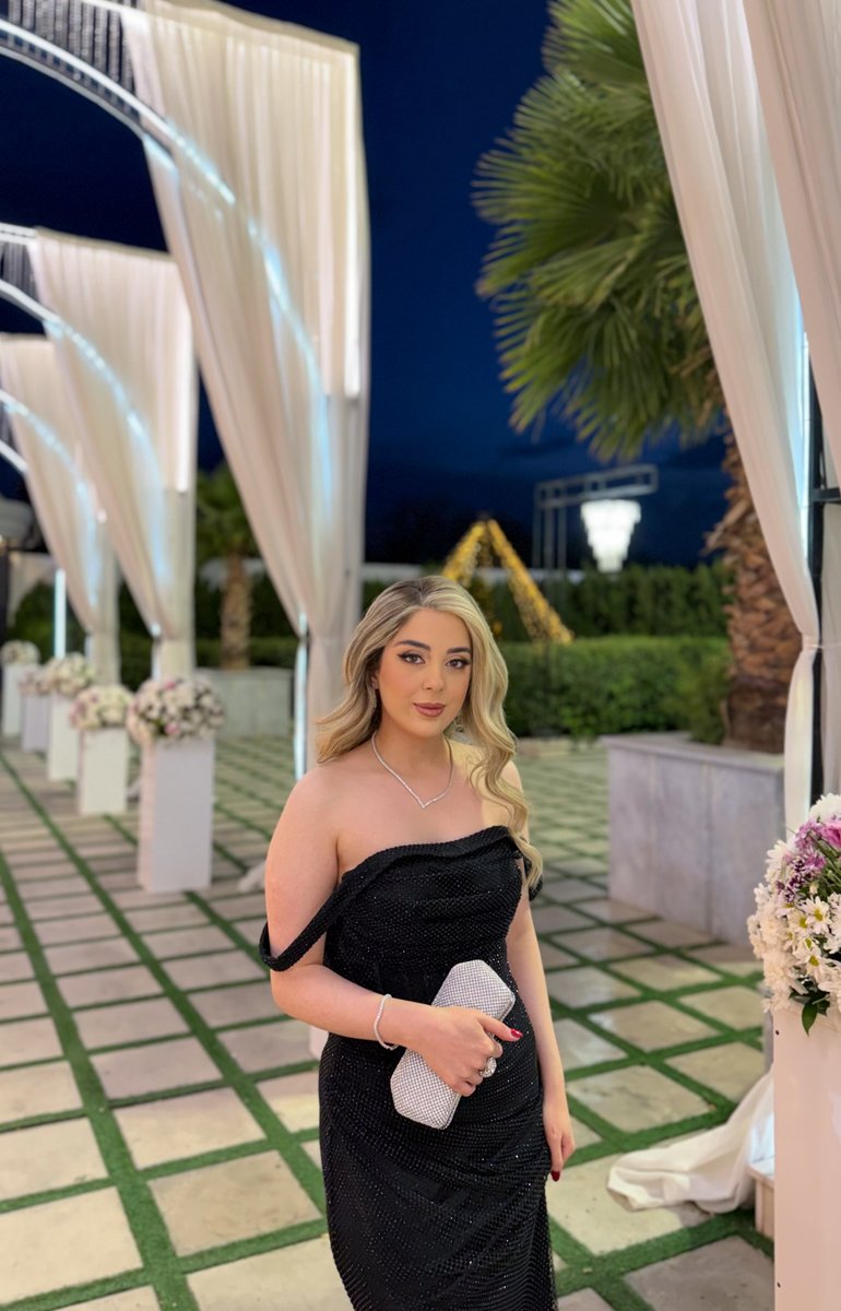 maar_jaan's tweet photo. دیشب دوست صمیمی عروس بودم 🥹🥰 https://t.co/m1kbo6xuo8