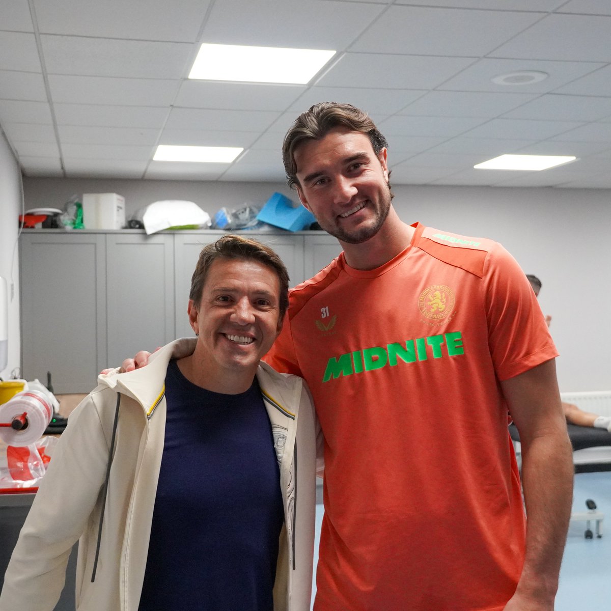 Boro's tweet photo. Juninho's back 🇧🇷

🛬 📸 Terry Blackburn https://t.co/KTAhScJkUD