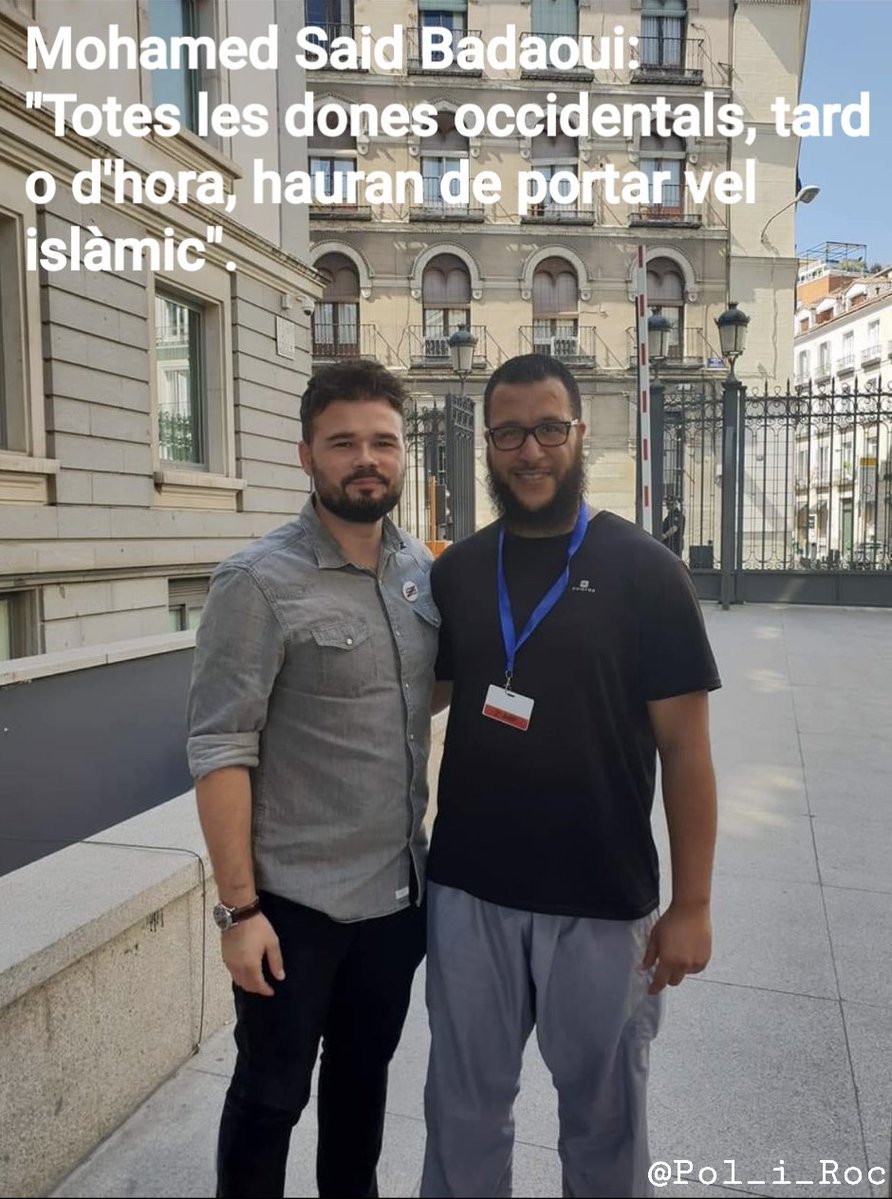 Markxulonis's tweet photo. @orriolsderipoll I això ho diu un dropo, xulo, paràsit i vividor. Amic de salafistes, misògins, homòfobs i masclistes. https://t.co/DDjP3qyMl1