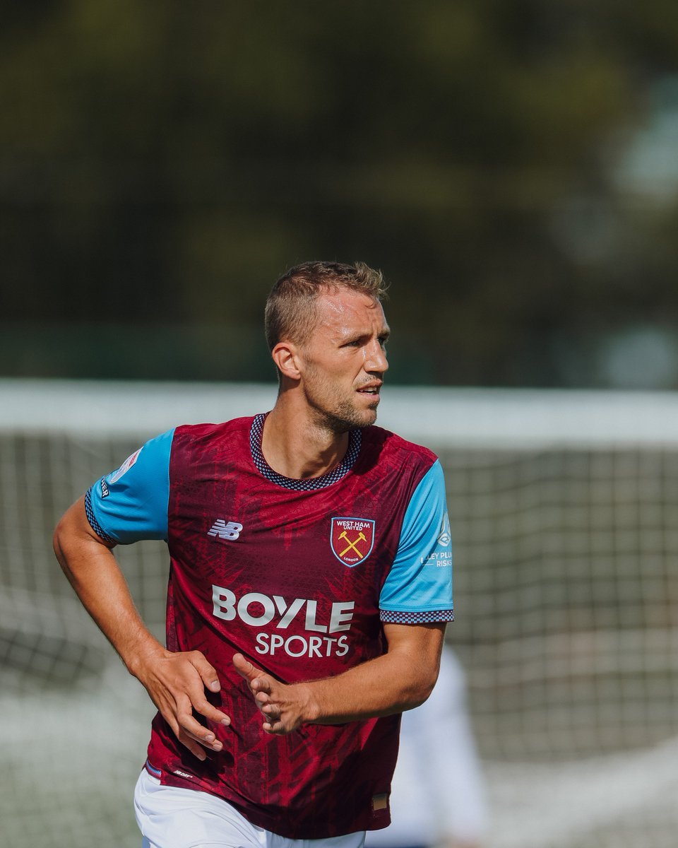 WestHam's tweet photo. A return to match action for Tom 👊 https://t.co/wLNIbcaigC