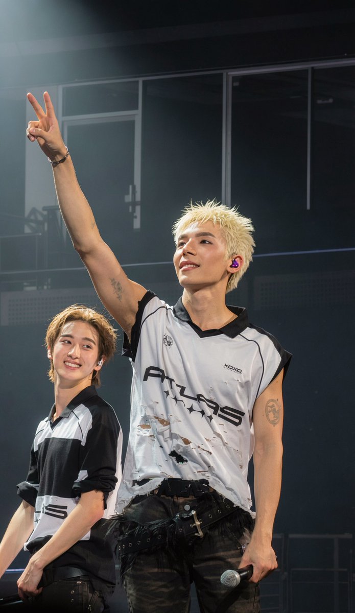 rraiiinss's tweet photo. แทบสิ้น สีผมนี้ดีมากก

#JetATLAS https://t.co/9ULjJaVmOU