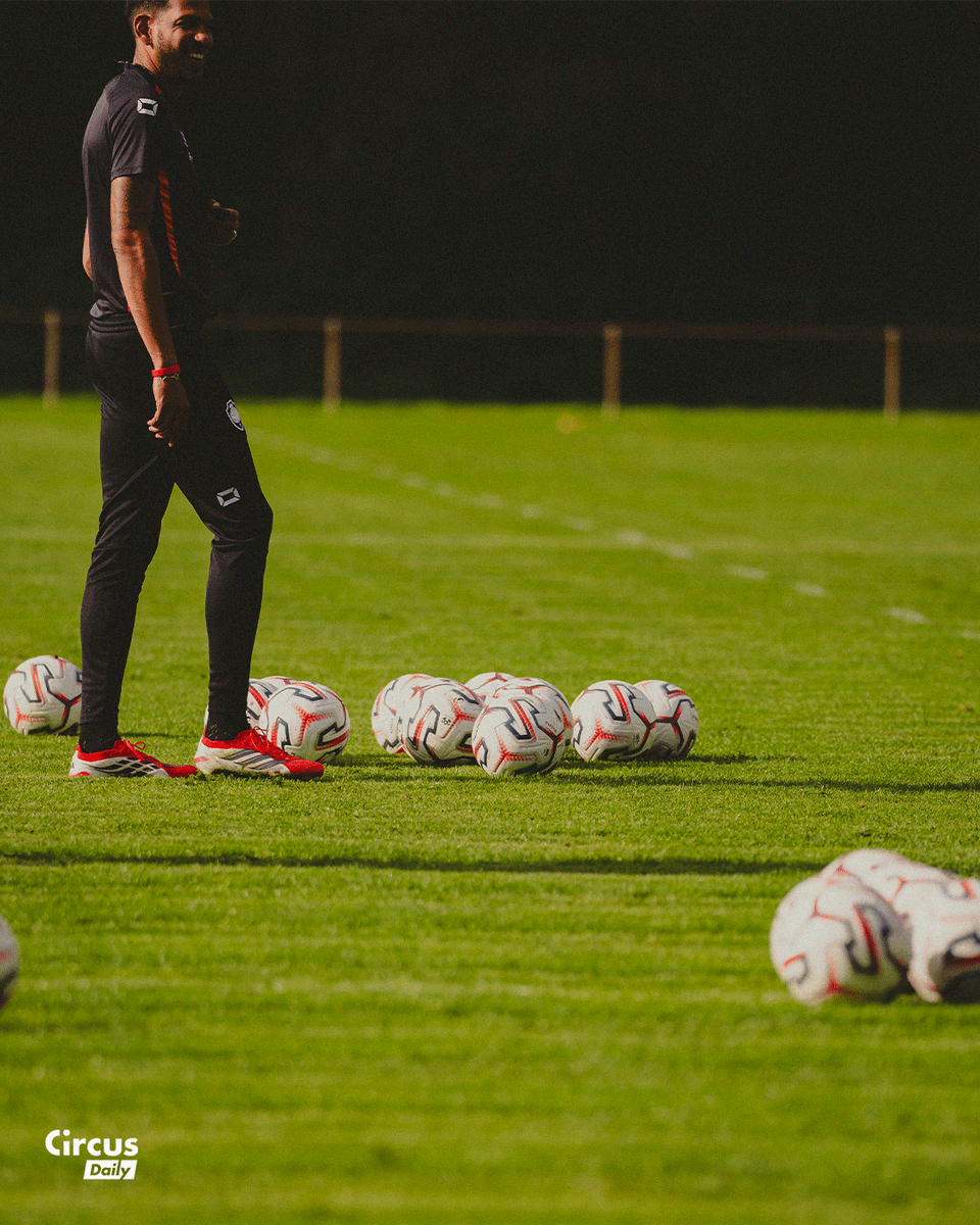 official_rafc's tweet photo. 🔴⚪ https://t.co/mtjBcjl3ex