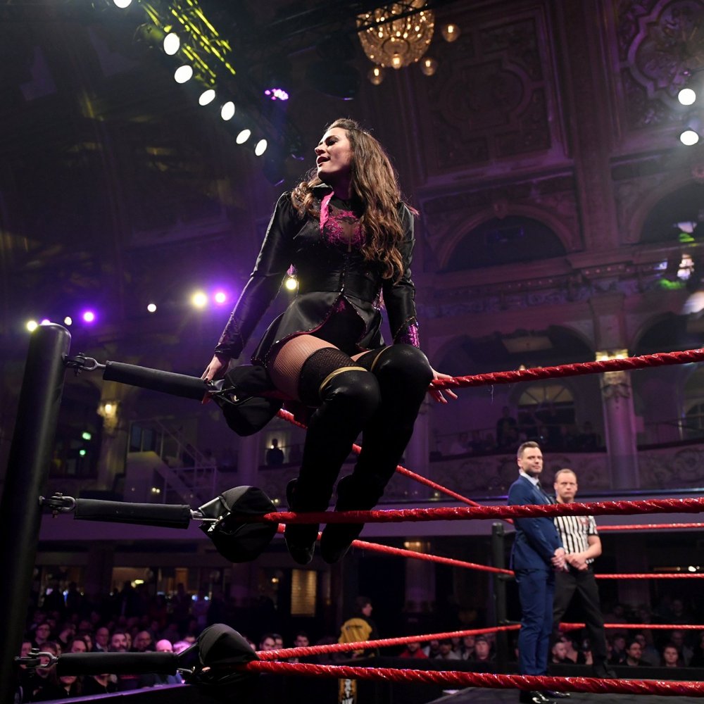 RawSDNXTWomen's tweet photo. #NXTUK 1/23/19 - Nina Samuels https://t.co/uvBDcaCDGM