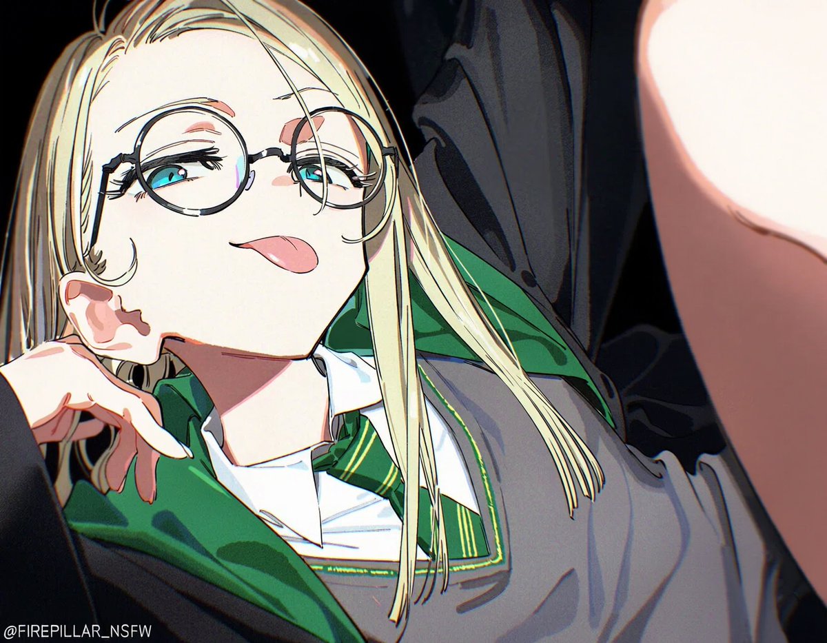FIREPILLAR_NSFW's tweet photo. 🐍👓💢💢💢 https://t.co/ejlweOa4DU