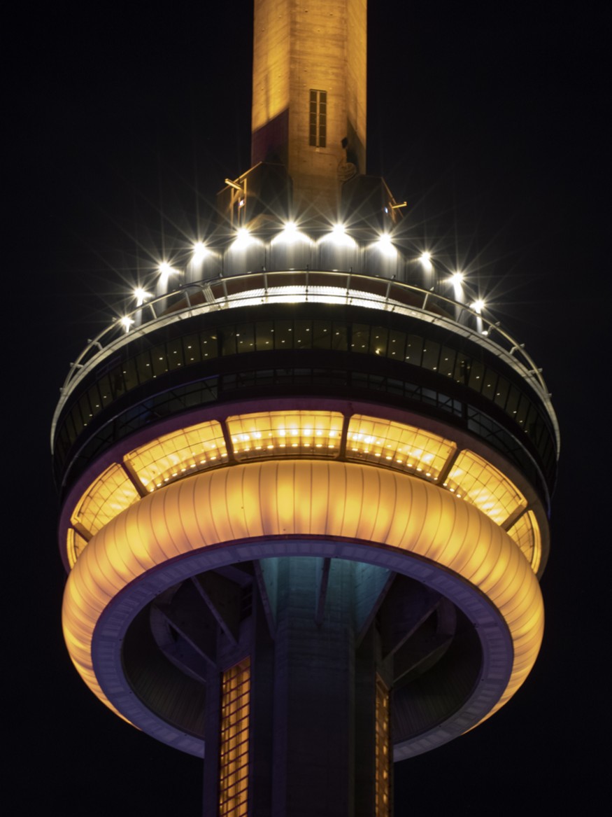 TourCNTower's tweet photo. Tonight the #CNTower will be lit yellow for International Wrongful Conviction Day

Ce soir, la #TourCN sera illuminée en jaune pour la Journée internationale des condamnations injustifiées https://t.co/wmWmmrc4GN