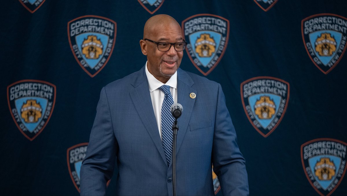 CorrectionNYC's tweet photo. View more highlights today from #NYCDOC’s Third Annual Men’s Conference at https://t.co/A2OxUFVO7M. #IronSharpensIron #JoinTheBoldest https://t.co/GGJv3mZ1Va