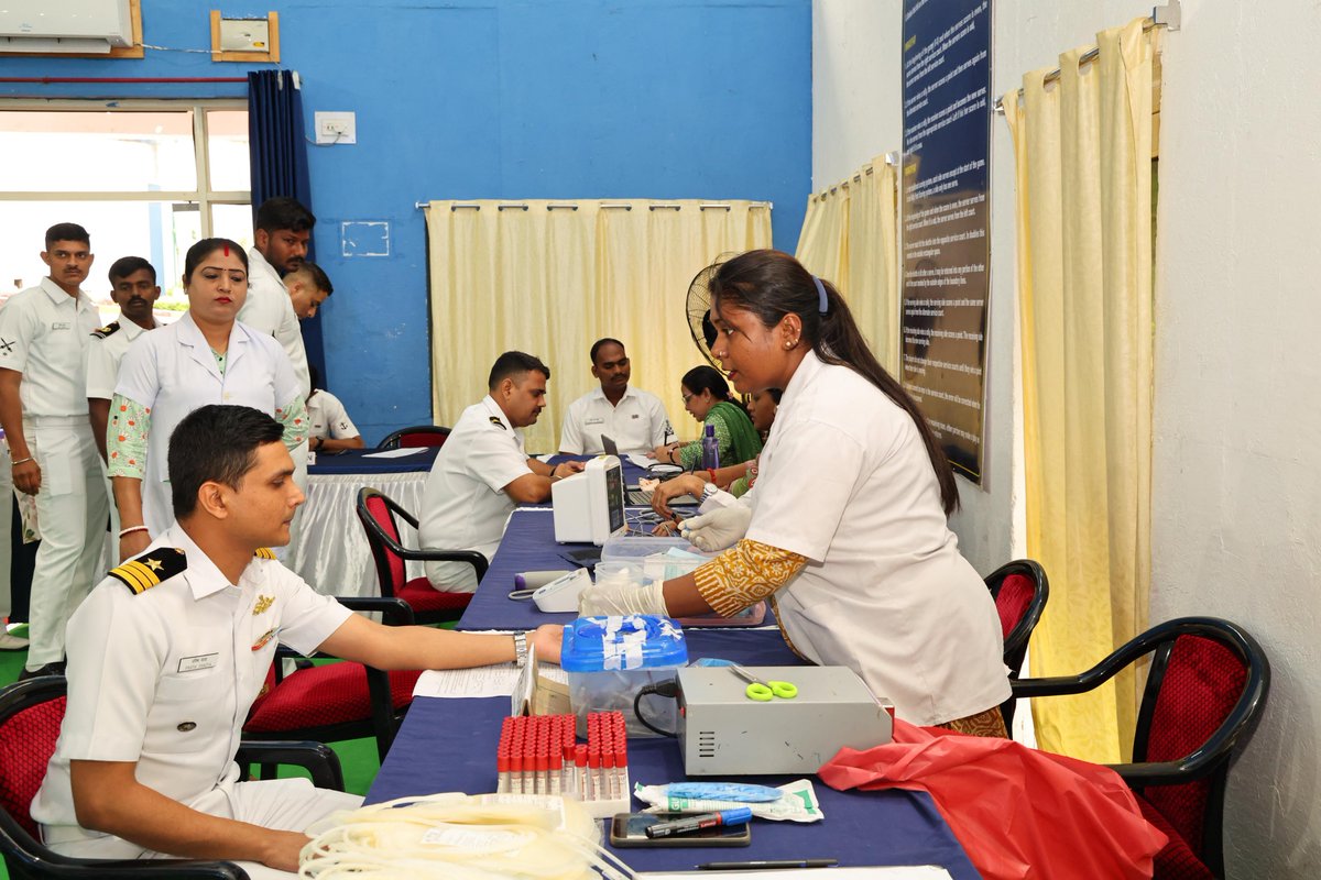 AN_Command's tweet photo. Together, Towards Saving Lives. 🩸

@ICG Regional Headquarters (A&N), under the aegis of #ANC, organised a Blood Donation Camp to commemorate National Voluntary Blood Donation Day, in collaboration with GB Pant Hospital, Sri Vijaya Puram, under the theme “One Drop of Humanity. Give Blood. Save Lives.”

Service personnel, Defence civilians and their families came forward in generous numbers, reaffirming the enduring spirit of service, compassion and humanity.

#OneDropOfHumanity #GiveBloodSaveLives #NationalVoluntaryBloodDonationDay 
#HumanityFirst #IndianCoastGuard