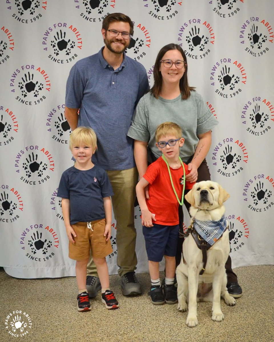 4PawsForAbility's tweet photo. The 2026 Aquamarine Class graduated from service dog training last week! 🐾🐕‍🦺 Congratulations and thank you to the families, staff, volunteers, and donors who made this possible.

💙 The Aquamarine Class is sponsored by Jim &amp; Toni Roth.

📸 Memories by Beverly https://t.co/yMkYtea114
