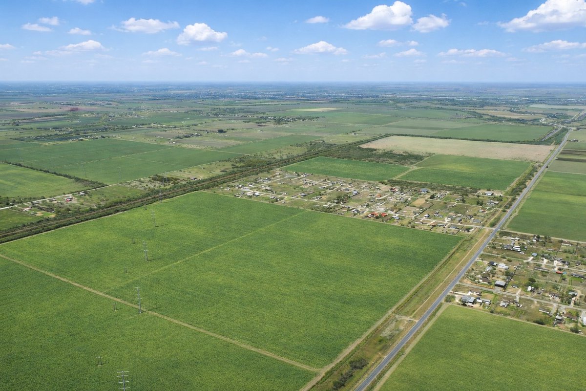 Victory_LandTX's tweet photo. 🍀 $189,900 for 10 Acres in La Feria, TX – Easy Owner Financing! 🍀

10 acres with no HOA, paved access &amp; flexibility to build when you're ready.

Easy Owner Financing Available!
From $1,873/mo.

📲 (806) 606-0824 https://t.co/iX23t4Rurf