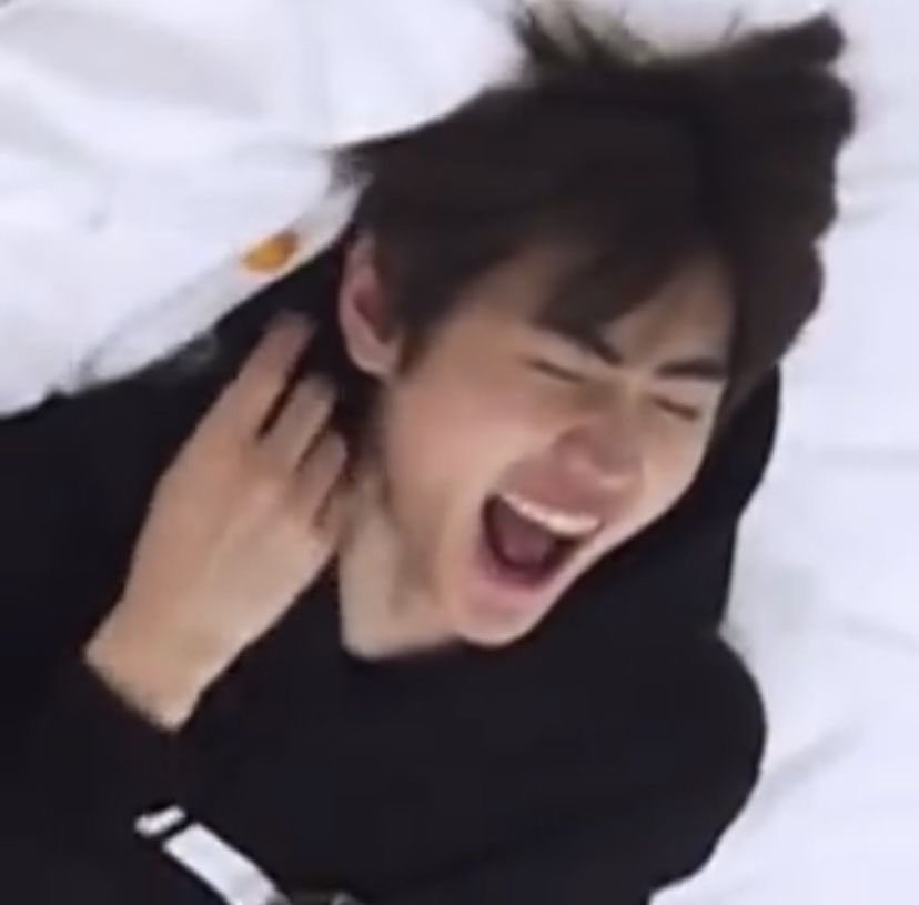 hooniesheart's tweet photo. https://t.co/ZWNZnyyyEt