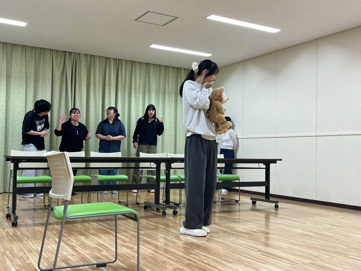 satomio0425's tweet photo. #生ワ松ト剛腕
連日稽古！
形になってきました。
季節の変わり目で体調も崩しやすいこの時期、自己管理大事だぞー！

7日から始まります！
10月組のカラーをお見逃しなく！

佐藤実桜 扱い予約フォーム
https://t.co/GWuFTkNbTX https://t.co/T5PZ5aseRw