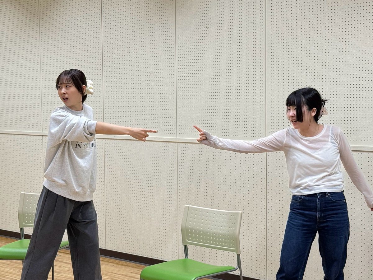 satomio0425's tweet photo. #生ワ松ト剛腕
連日稽古！
形になってきました。
季節の変わり目で体調も崩しやすいこの時期、自己管理大事だぞー！

7日から始まります！
10月組のカラーをお見逃しなく！

佐藤実桜 扱い予約フォーム
https://t.co/GWuFTkNbTX https://t.co/T5PZ5aseRw