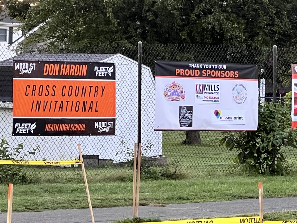 MissionPrint_'s tweet photo. Good luck to the Heath Cross Country teams this weekend!
MissionPrint is proud to support our local athletes and all the hard work behind every race.
Go Bulldogs! 🧡🖤
#HeathCrossCountry #MissionPrint https://t.co/nGCSXhqgWy