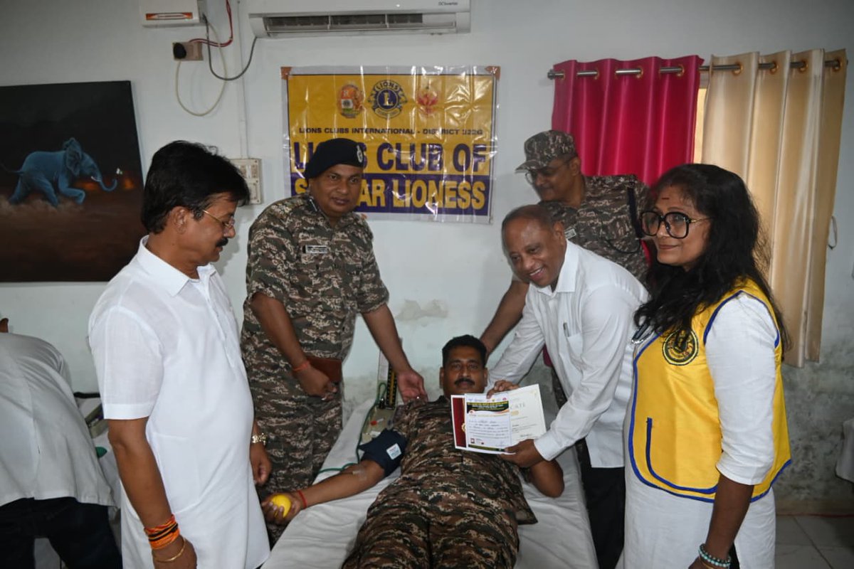 147BNCRPF's tweet photo. Blood Donation Camp Organized by 147 BN CRPF in the presence of  Hon’ble MP Shri Parimal Suklabaidya, Hon’ble MLA Shri Kishor Nath, Shri . Sahil Alom Laskar Vice President kashipur Gram Panchayat and all officers and Personnel of 147 BN CRPF. https://t.co/Gc6auGZs7D