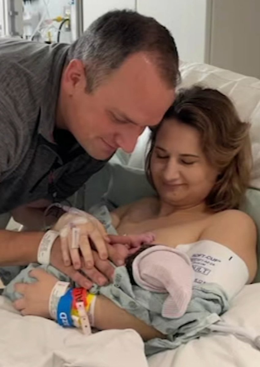 InternetH0F's tweet photo. Gypsy Rose Blanchard told TMZ she believes her ex-fiancé Ken Urker died of an apparent overdose, after an unidentified substance was found where he died

He was found dead on his 34th birthday, and his death remains under investigation https://t.co/kPp1rk514V