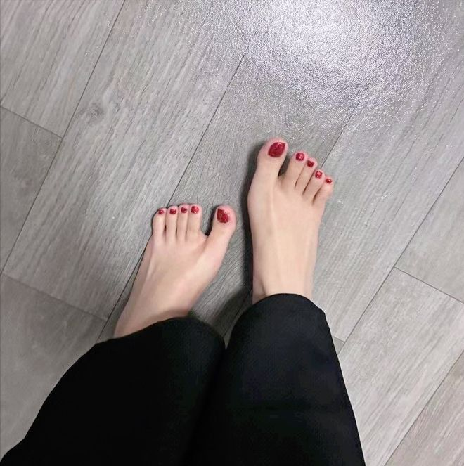 LisaHeflinDuval's tweet photo. 妈妈今天寸止你个贱狗  操你妈的贱鸡巴  妈妈辱骂你 用脚踹死你的狗鸡巴 https://t.co/Rjqnr0Ps9q