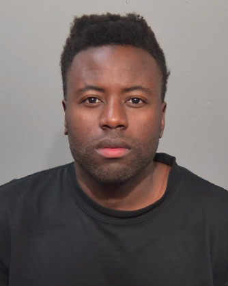 SPVM's tweet photo. Le SPVM recherche des victimes potentielles de Christophe Ndjomo, arrêté le 3 septembre dernier, notamment pour proxénétisme d’une personne mineure. Il est connu comme influenceur et créateur de contenu sous le nom de Chris Negrowski. 
Détails➡️https://t.co/kpfwRBjhc9 https://t.co/gG1kreKHdO