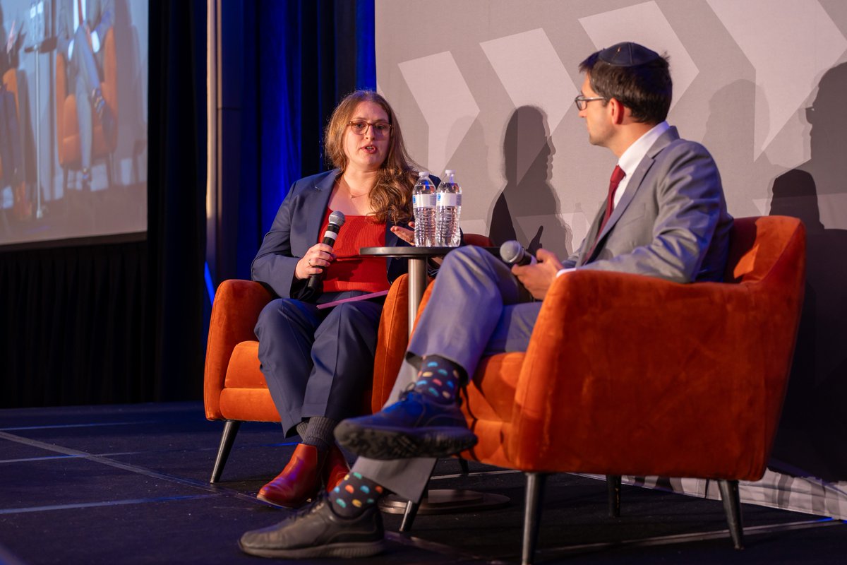 HCTTF's tweet photo. Our CEO, Theresa Dreyer, joined Abe Sutton, CMMI Director and Deputy Administrator, at the Civitas Annual Conference for a discussion on the next wave of #ValueBasedCare through the Center for Medicare and Medicaid Innovation (CMMI).
Thank you to Civitas Networks for Health® for bringing together leaders to advance the future of health care transformation!
#ValueBasedCare #HealthCareTransformation #CMMI #Civitas