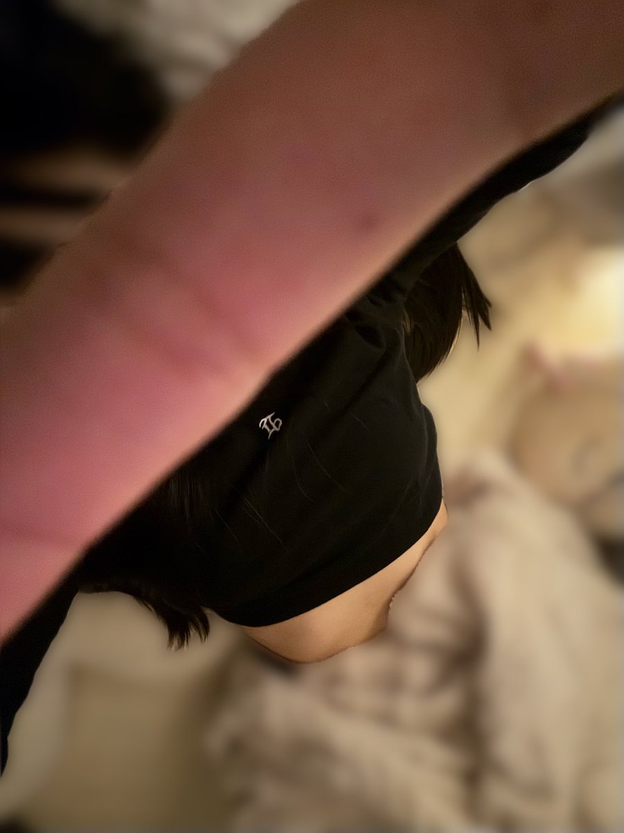 x3zwi's tweet photo. バックとかって腰持たれて逃げられないようにされるのもすきなんだけど髪の毛とか掴まれたり首掴まれて絞められるのがほんとにすき https://t.co/HGpMkPMejv
