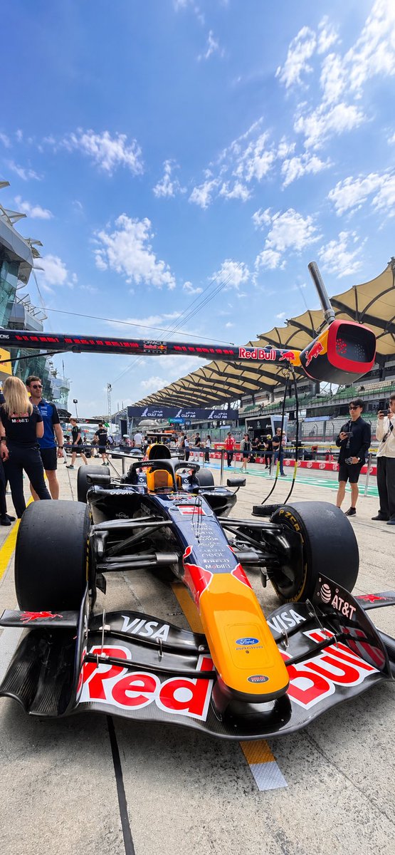 F1HardWalls4k's tweet photo. Redbull Wallpaper for Malaysia 🇲🇾 https://t.co/C6azY8tFmV