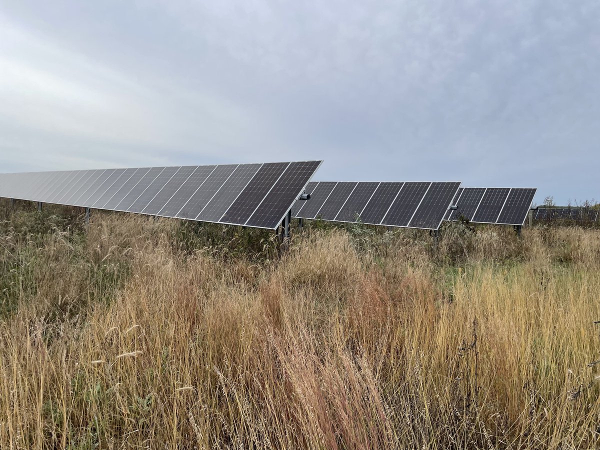 CleanEnergyMN's tweet photo. CEEM joined Enterprise Energy and local partners to celebrate the Owatonna Community Solar Garden’s ribbon cutting. ☀️ 

The project will provide local solar power, help subscribers save 8–15% on monthly bills, and turn clean energy investment into local economic value. https://t.co/Y1rR5Yv2ip
