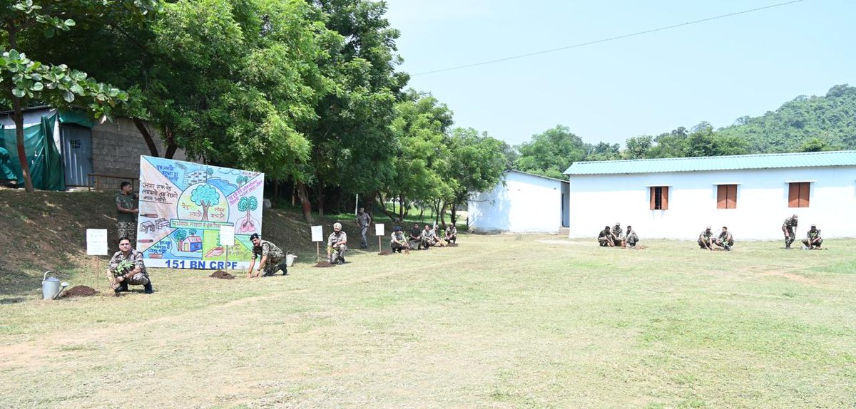 151bncrpf's tweet photo. 151 Bn CRPF organized a Tree Plantation Drive under the initiative “Ek Ped Maa Ke Naam”, paying tribute to the unconditional love, care and sacrifices of our mothers. 
#EkPedMaaKeNaam

@crpfindia
@HMOIndia
@PMOIndia
@SwachhBharatGov
@MoHUA_India
@WSCRPF2016
@CTGSECTORCRPF https://t.co/KdhxdpCLMl