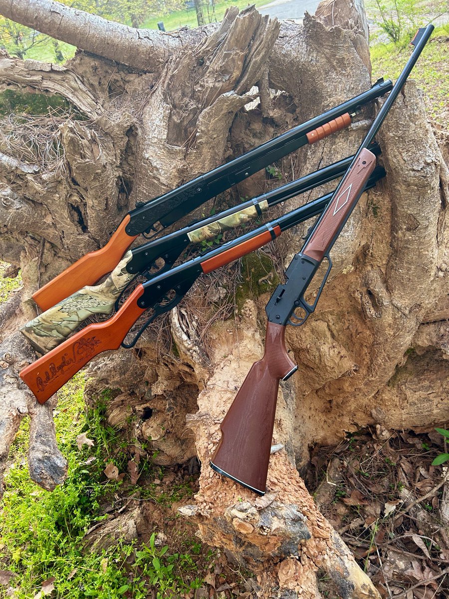 DaisyRifles's tweet photo. Which Daisy did you start with? Top to bottom: Daisy Model 25 Pump, Model 1999, Red Ryder, Model 880 Multipump Pneumatic. https://t.co/V935IyOeSN