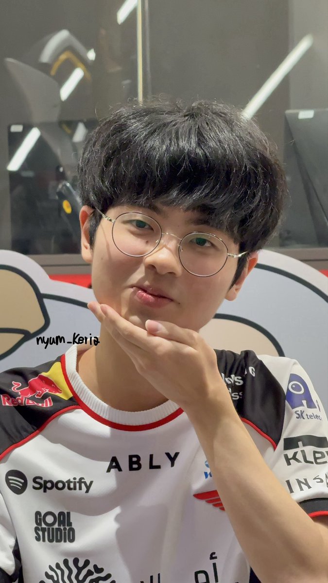 nyum_keria's tweet photo. ์๊ถ๋นต๐
#T1A #T1AWIN #Guardian https://t.co/TaGcLEltmM