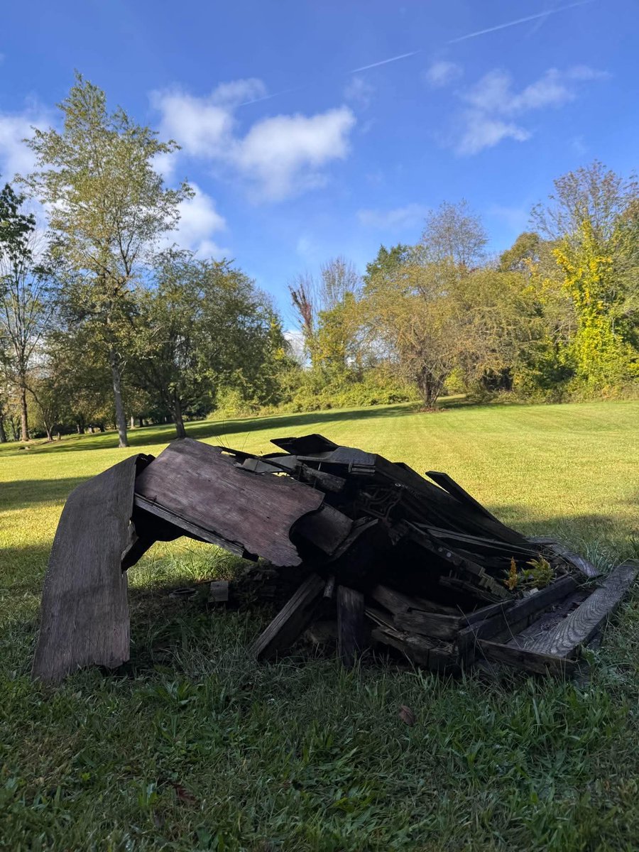ryuichisakamoto's tweet photo. Ryuichi’s garden piano — September 2026

.
photo by Todd Eckert

#ryuichisakamoto https://t.co/wlP9wL3TAO
