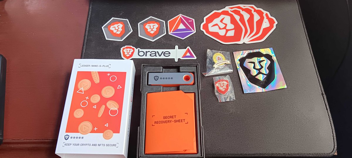BATNicolasWork's tweet photo. Throwback to when I got this insane gift for being a BAT Ambassador of the Month! It's been about 1 year!

Thanks again to @AttentionToken &amp; @brave <3 #bat https://t.co/QUgdUT58UY