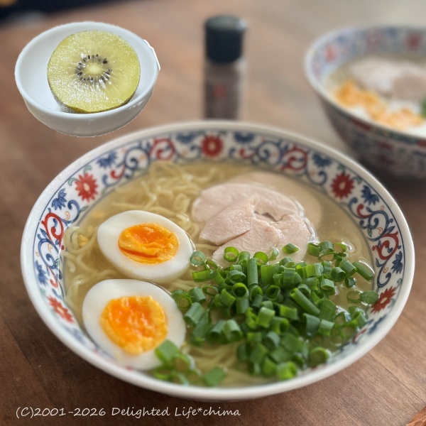 chima_renren's tweet photo. ウインナーと栗ごはん・チキンラーメン・まぐろの竜田揚げ～食事記録
10/1（木）の総摂取カロリーは1787kcal、消費カロリーは259kcal、あすけん94点でした。
 - レンレンのひとりごと… https://t.co/61Ne4rOocn #食事記録 #レコーディングダイエット #ダイエット #今日のごはん #あすけん https://t.co/sWvB1QcTDN