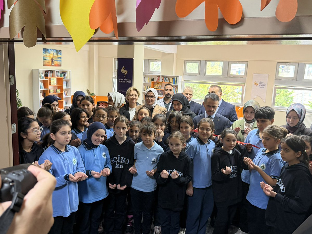 akkadinizmit41's tweet photo. Grup Başkanvekilimiz, Ankara Milletvekilimiz ve Şule Yüksel Şenler Vakfı Mütevelli Heyeti Başkanı Dr. Leyla Şahin Usta’nın katılımıyla, Nuh Çimento İmam Hatip Ortaokulu’na kazandırılan Şule Yüksel Şenler Okul Kütüphanesi’nin açılışını gerçekleştirdik.

@tugbaisikercan 
@yyaseminozdemir
@AKKADINGM 
@akkadinkocaeli