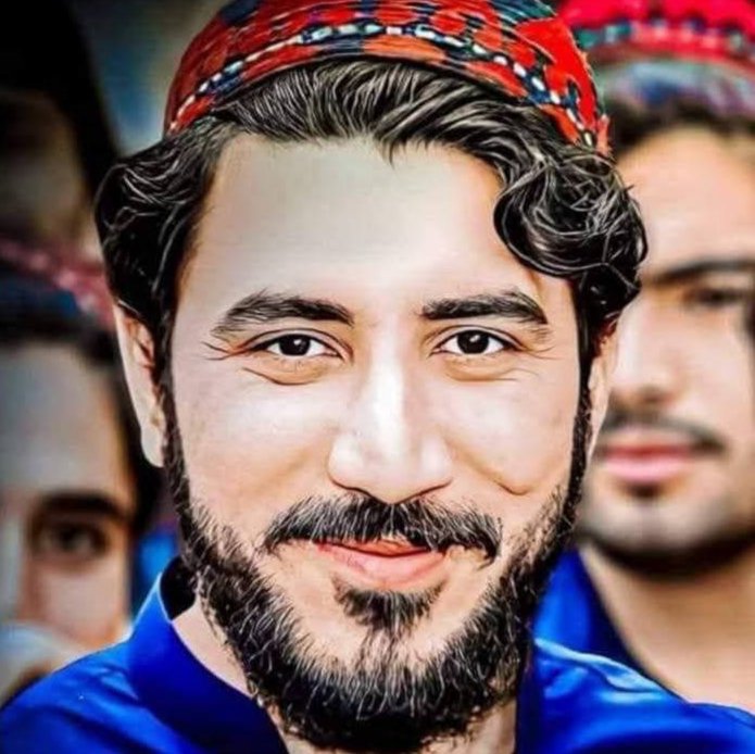 comrade64615's tweet photo. عدم تشدد بزدلی نہیں، بہادری کی انتہا ہے۔
#منظور۰اخمد۰پشتین نے نفرت کے مقابلے میں محبت، تشدد کے مقابلے میں امن اور ظلم کے مقابلے میں ثابت قدمی کا راستہ اپنایا۔
آئیں آج ان کا پیغام ہر گھر تک پہنچائیں
@ManzoorPashteen ♥️🫶 https://t.co/SsAcTrvufR