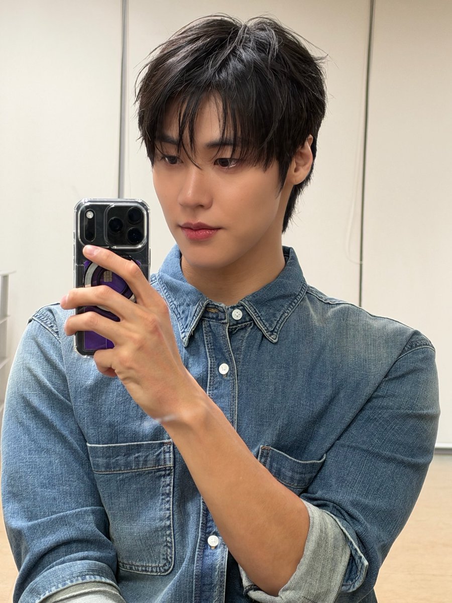 1ovel03l's tweet photo. 🖤🤦🏻‍♀️🫶🏻 https://t.co/wSLf7C0Alu