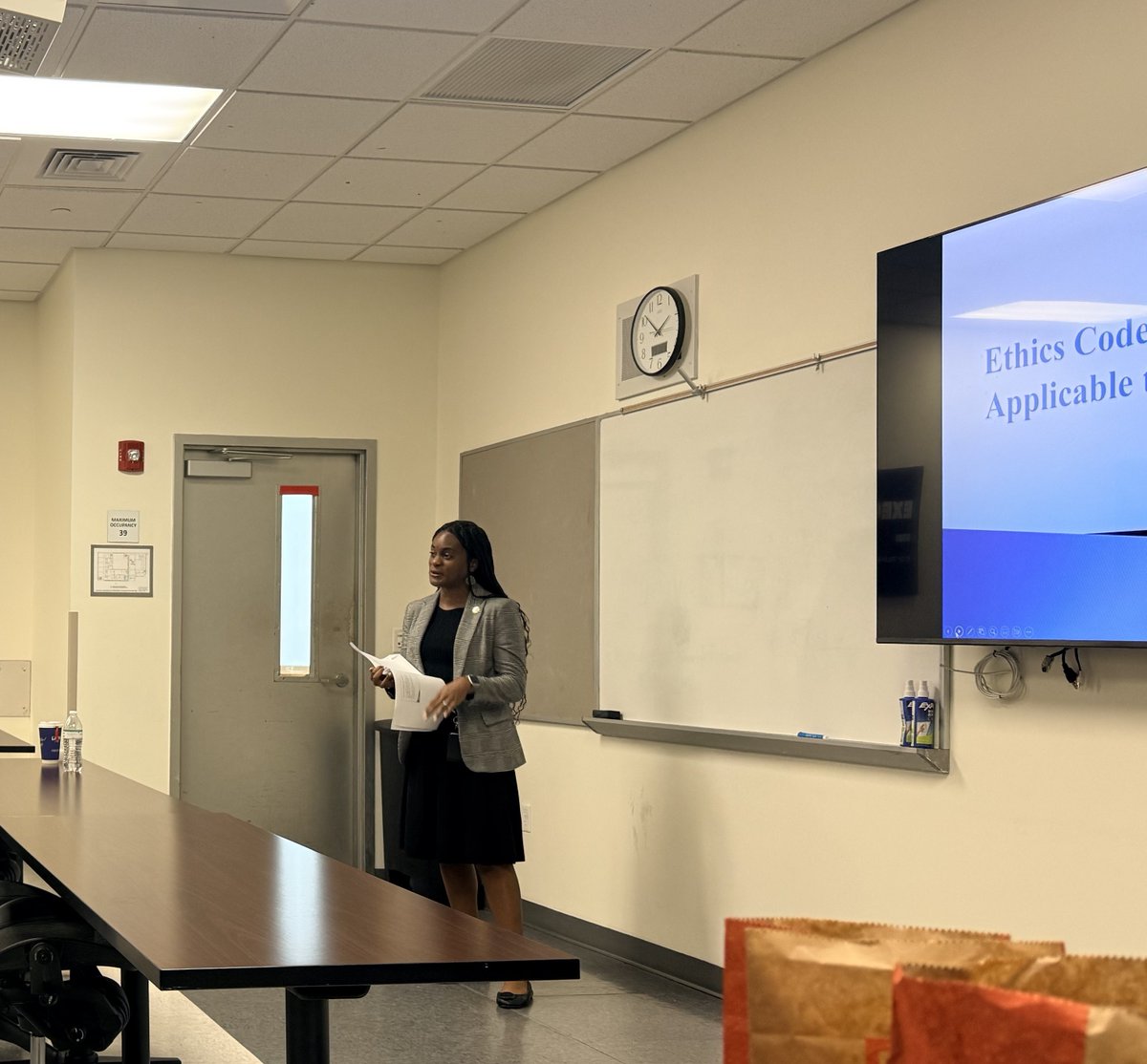 MiamiDadeEthics's tweet photo. Grateful for the opportunity to provide ethics training to the @miamipd yesterday. Here’s our Staff Attorney, Nadia, one of our outstanding presenters, in action! #miamipd #lawenforcementethics #policeethics https://t.co/MGRo18hR9P