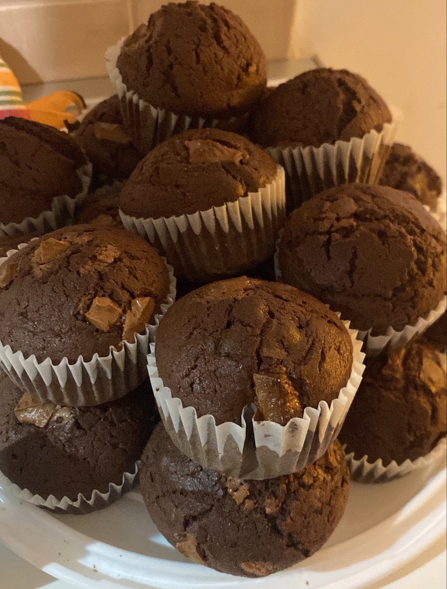 sspleenter's tweet photo. I love baking but I’m scared of doing it now cause I always end up eating something 😢 https://t.co/kEThuG5mdr