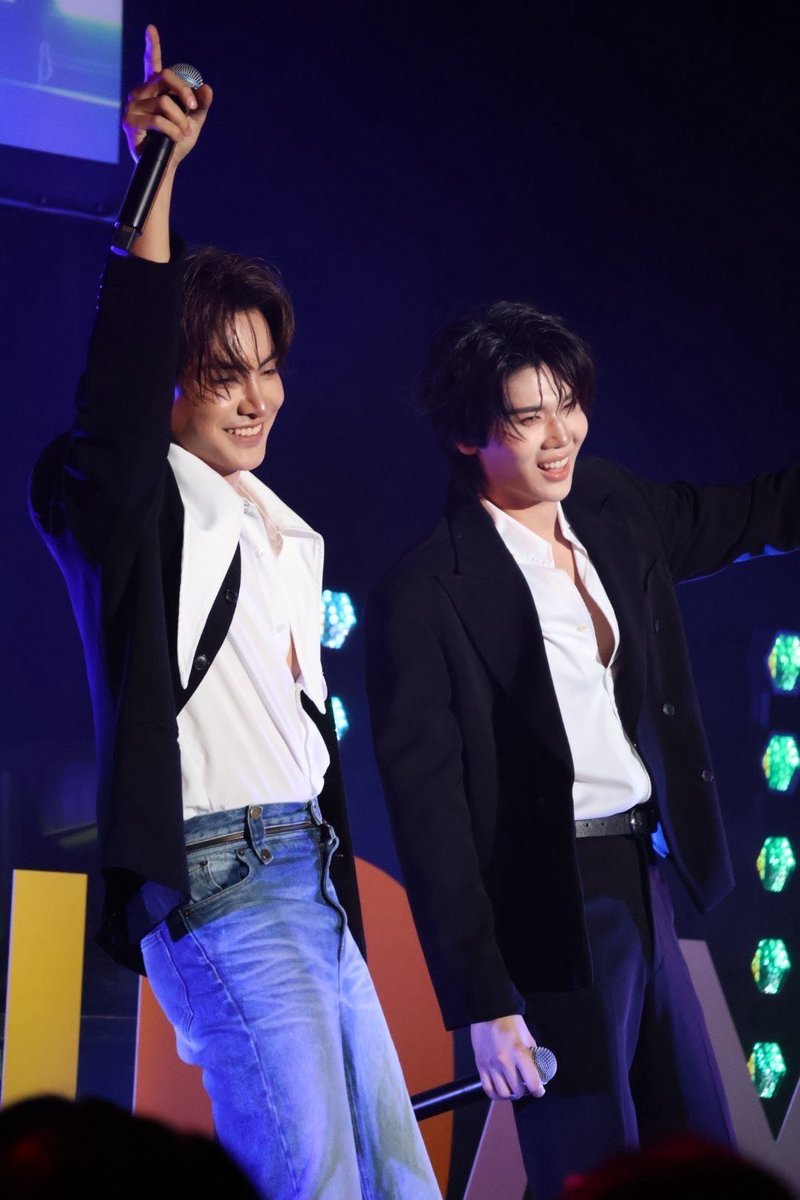 JDSupportTrend's tweet photo. Smile like this forever Okk na 

JOONGDUNK AISITERU TOKYO

#JOONGDUNKxFANDAY36INTOKYO https://t.co/TffKYjBM3M