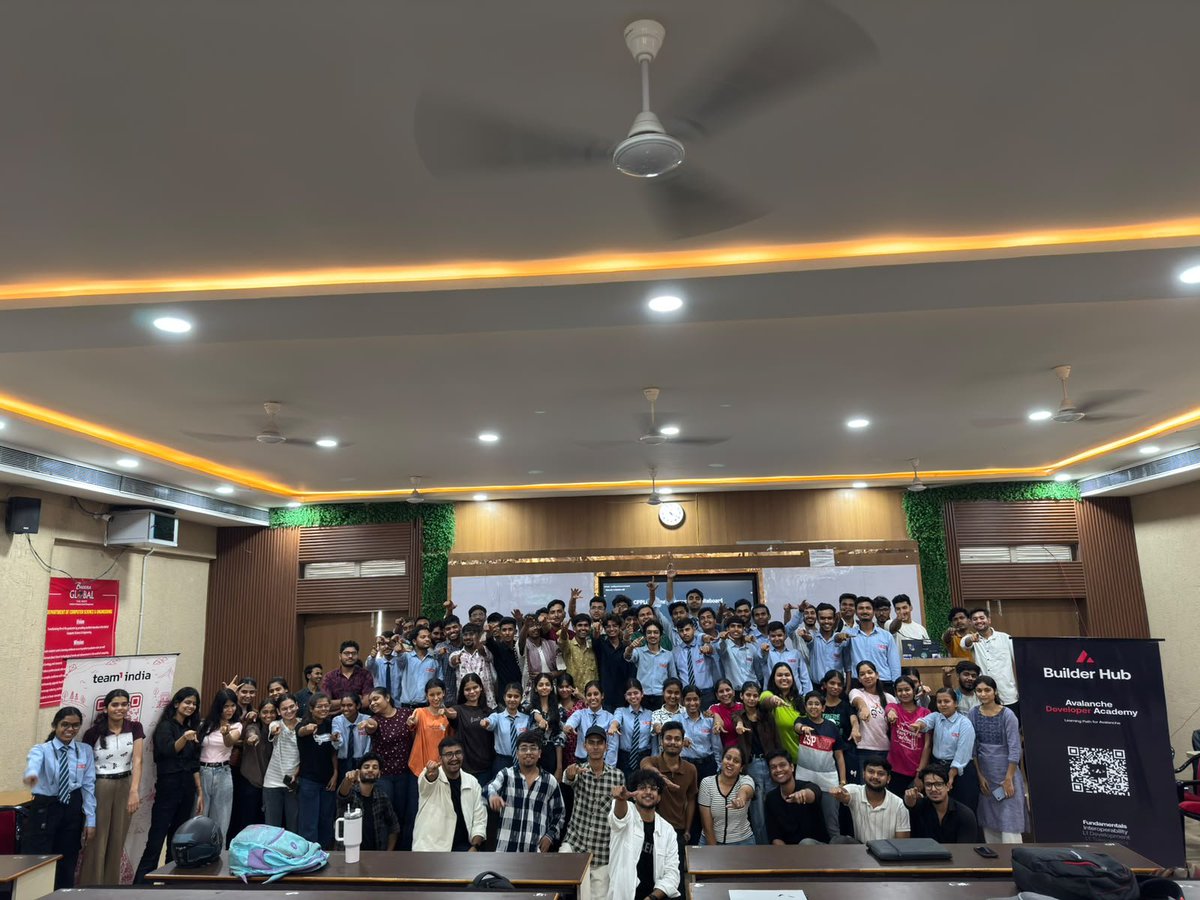 harsh_hc07's tweet photo. Avalanche TEAM1 Workshop 🔺 | Jabalpur
From learning the Avalanche ecosystem to deploying a smart contract & NFT live.
Loved helping students build in my own college.
More builders from Jabalpur.
#Avalanche #TEAM1 #Web3
@avax @Team1IND @AvaxTeam1 https://t.co/CbQEl71JNY