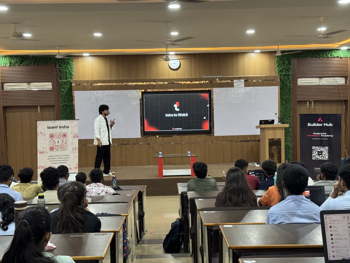 harsh_hc07's tweet photo. Avalanche TEAM1 Workshop 🔺 | Jabalpur
From learning the Avalanche ecosystem to deploying a smart contract & NFT live.
Loved helping students build in my own college.
More builders from Jabalpur.
#Avalanche #TEAM1 #Web3
@avax @Team1IND @AvaxTeam1 https://t.co/CbQEl71JNY