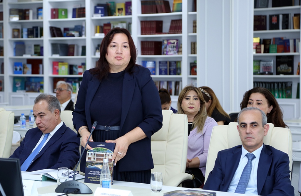 gence_icra's tweet photo. Azərbaycan Milli Elmlər Akademiyasında “Gəncə xanlığı: sikkə zərbi və pul dövriyyəsi” kitabının təqdimatı keçirilib

Daha ətraflı:
https://t.co/1WMxycICZO https://t.co/P2pSLevPS2