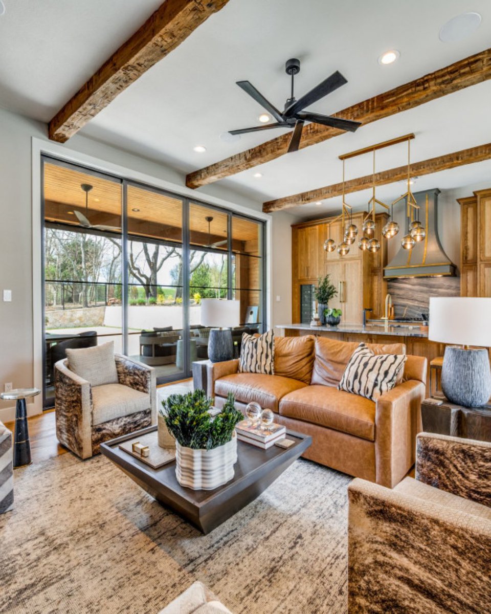 DFWImproved's tweet photo. Refresh the room where life actually happens. Open sightlines, inviting finishes, and tailored seating zones turn ordinary evenings into something memorable.

Discover finished spaces: https://t.co/HXg3OYKzUk

#DFWImproved #HomeRemodeling #LivingRoomRemodel https://t.co/KGLnKlsuxL