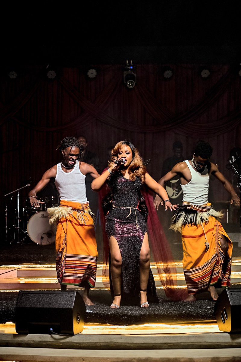 SolomeBasuuta's tweet photo. A huge shout out to @trroystudios 💃🕺🔥 I've worked with Trroy Dance Academy since Solome Live season 4, and these guys are always bringing their A-game.

Thank you @RoyRonaldT for walking this journey with me....appreciate you lots.👍🏽💃 #SolomeLiveNyongeza #HouseofJazz https://t.co/b1eifqSPjZ